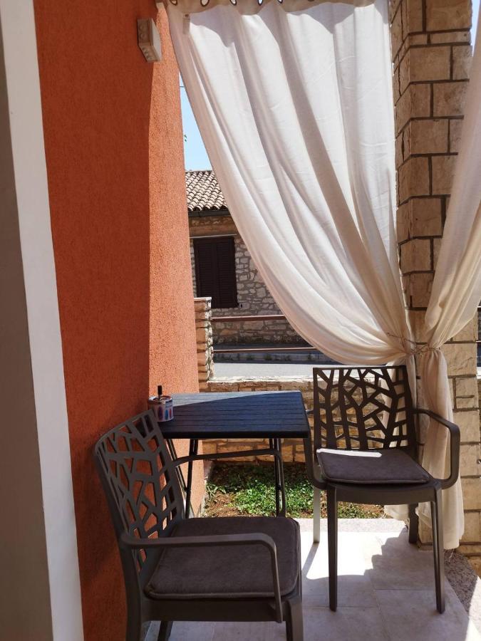 Ferienwohnung Oli Umag Exterior foto